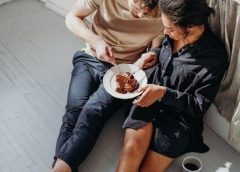 girlfriend application pdf